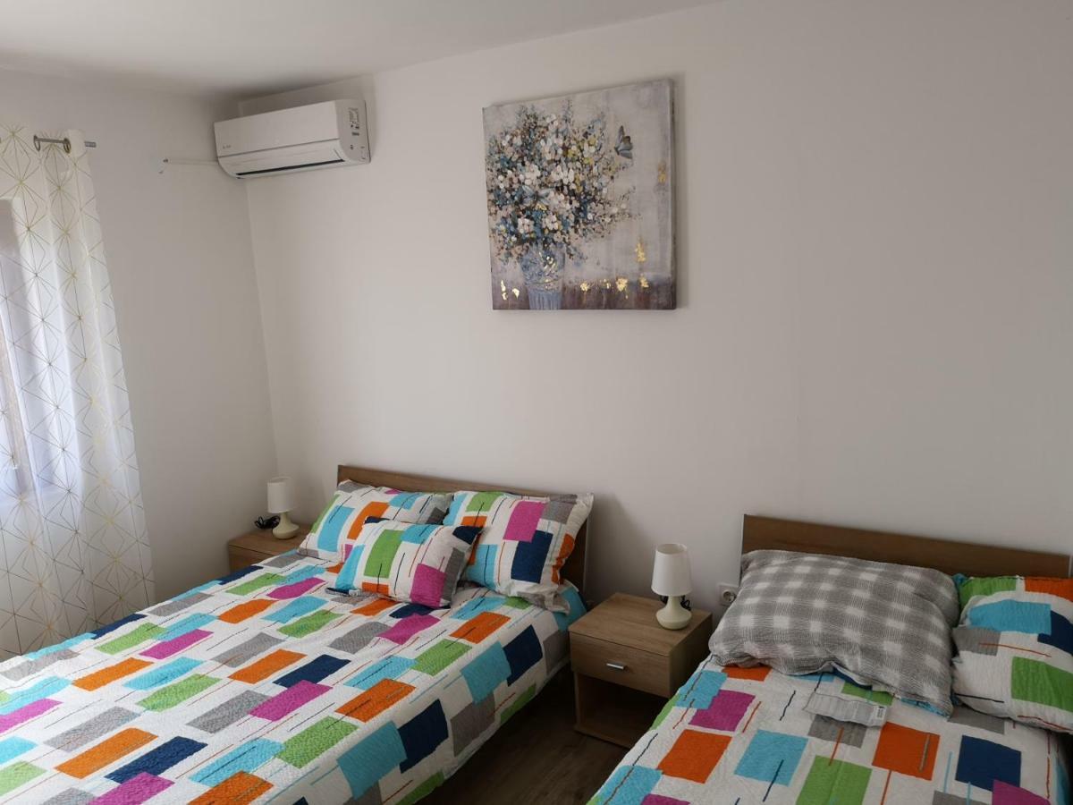 Tomek Apartment Вир Экстерьер фото